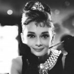 Jacqueline Hoyt schrijft serie over Audrey Hepburn