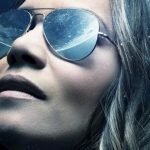 Halle Berry op posters rampenfilm Moonfall